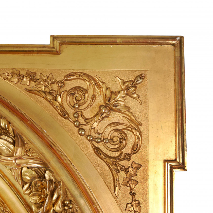 Овальное зеркало