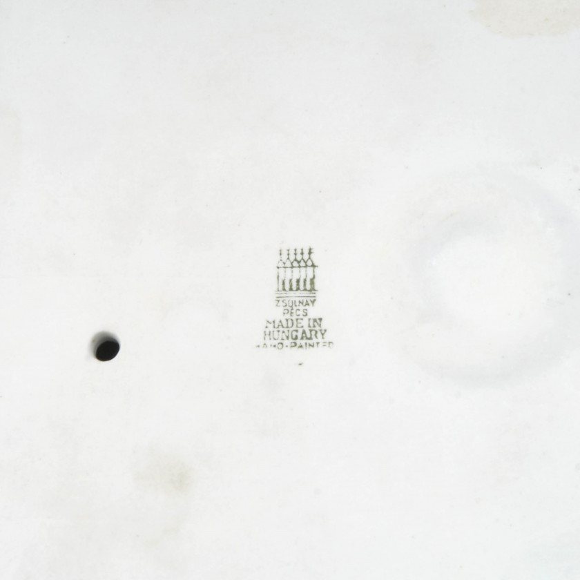 Фарфоровая фигура "Сова на книге"