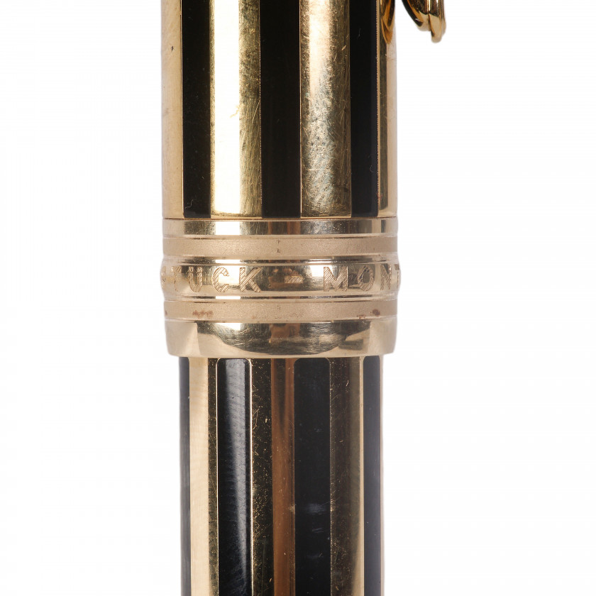Pen "Montblanc Meisterstuck Solitaire Gold & Black Fountain Pen"