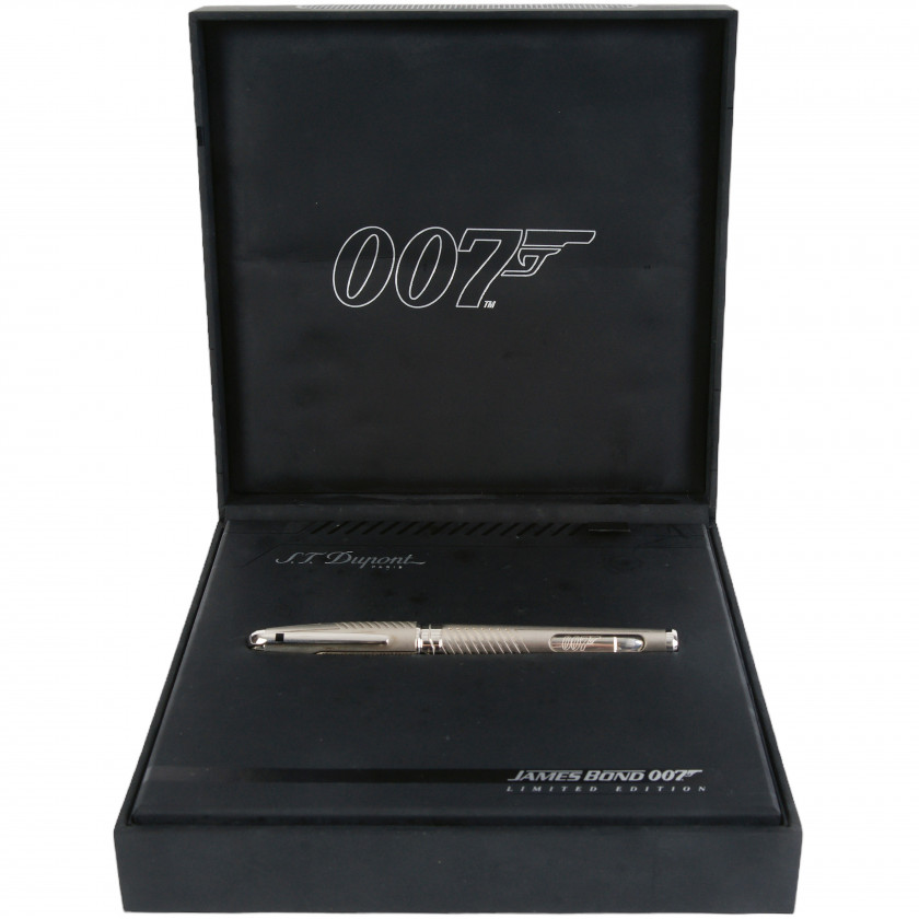Pen "S.T. DuPont Paris Limited Edition 007 James Bond Fountain Pen"