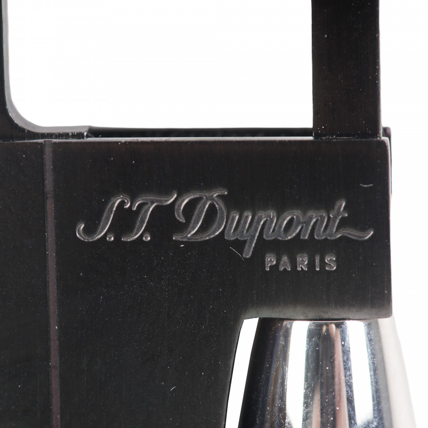 Key ring "S.T. DuPont Paris Limited Edition 007 James Bond"