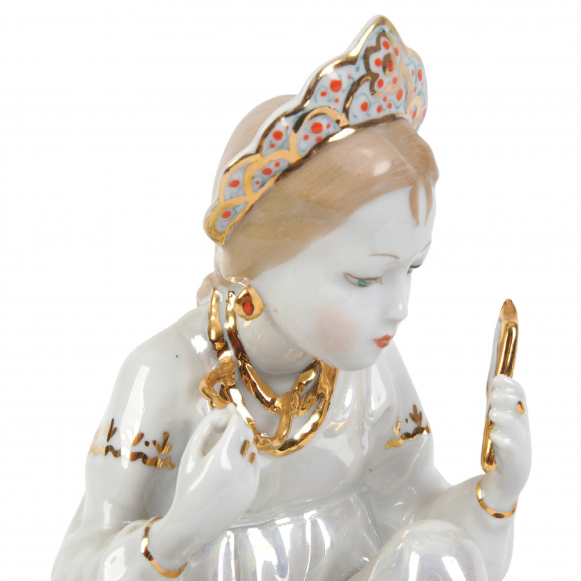 Porcelain figure "Malachite box"