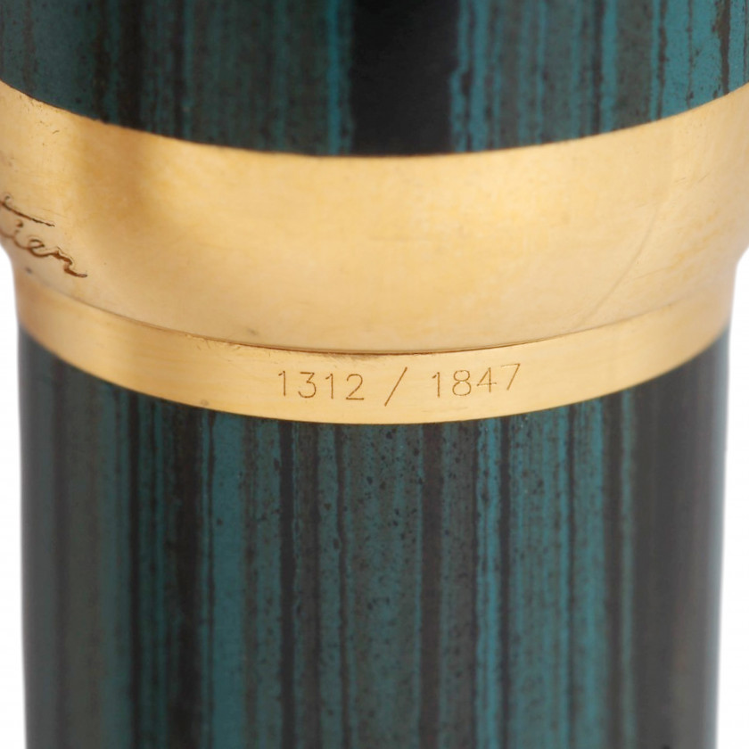 Pildspalva "Louis Cartier Dandy Green Ebonite & Gold Fountain Pen"