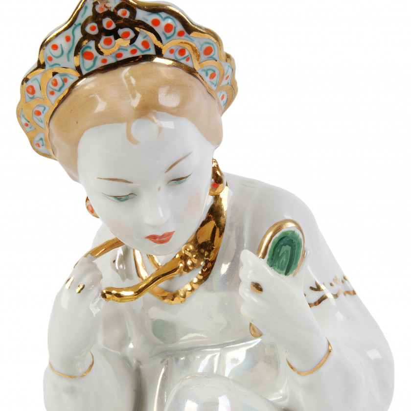 Porcelain figure "Malachite box"