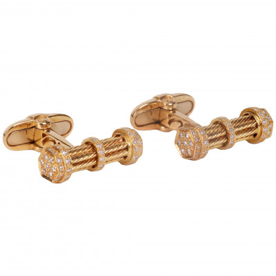 Gold cufflinks with diamonds