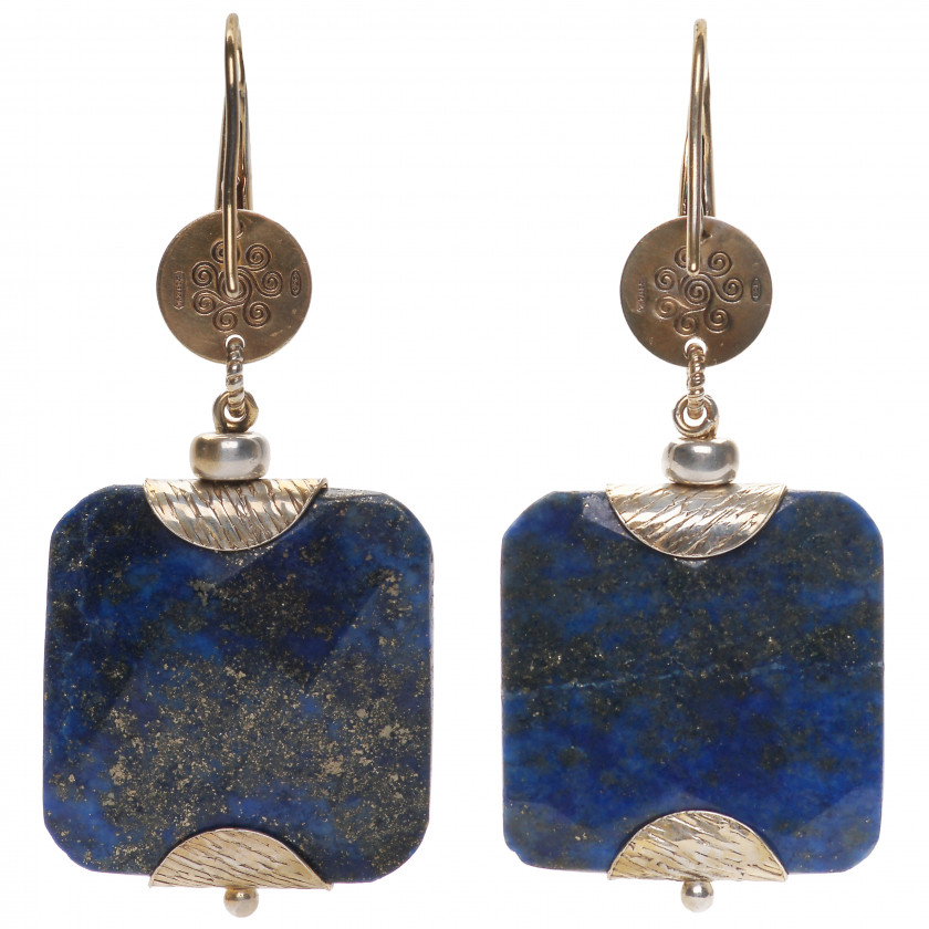 Silver earrings with lapis lazuli