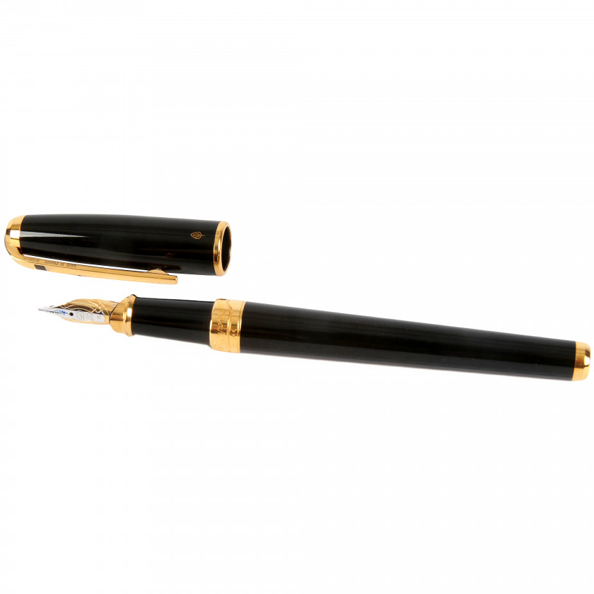 Ручка "S.T. DuPont Paris Olympio 480574M Black Chinese Lacquer and Gold Fountain Pen"