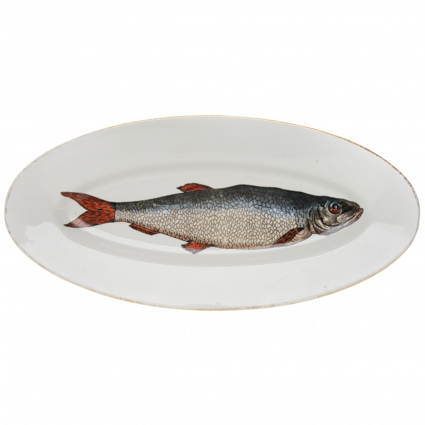 Faience plate for fish