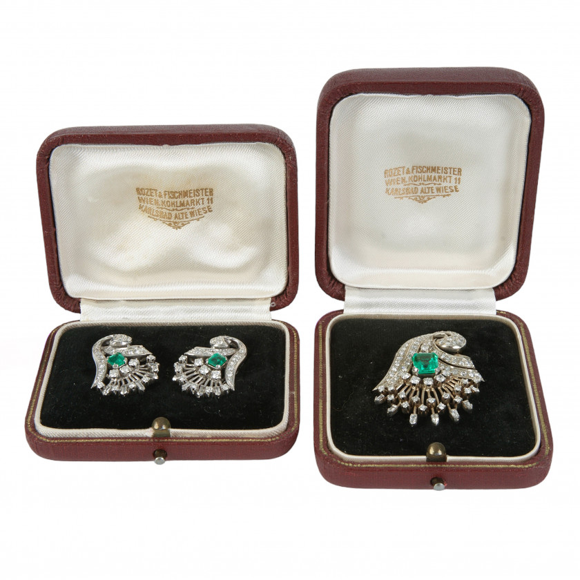 Gold earrings and brooch with emeralds and diamonds