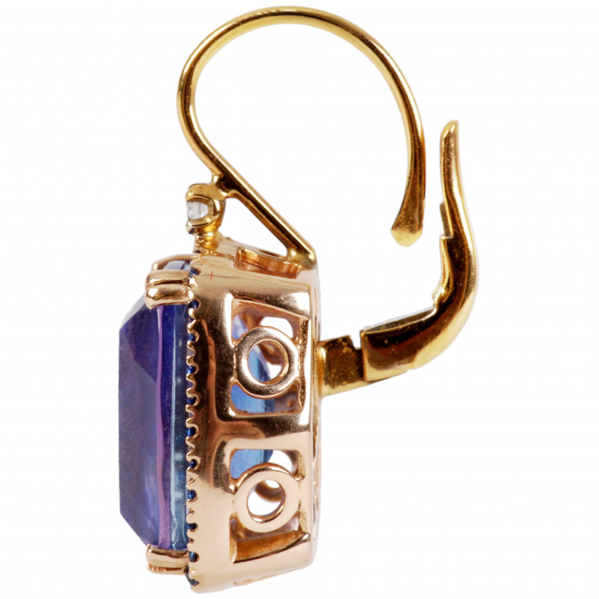 Gold earrings with sapphires and diamonds