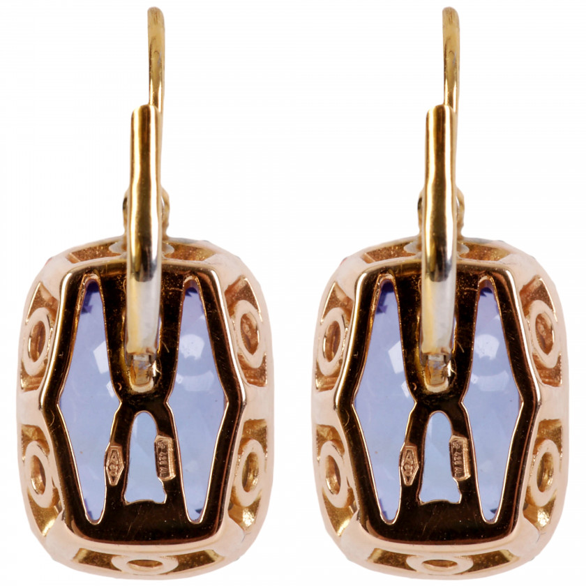 Gold earrings with sapphires and diamonds
