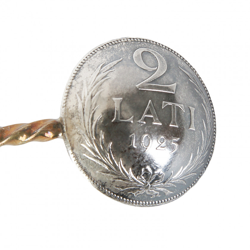 Серебряная ложка из монеты "2 Лата 1925 год"