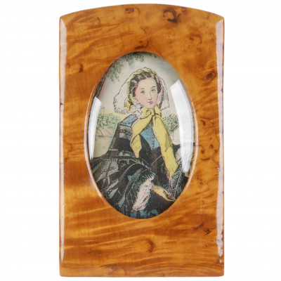 Wooden photo frame