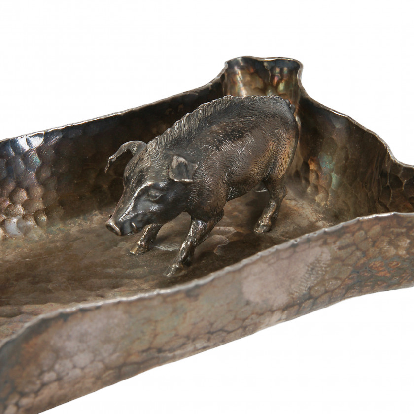 Silver composition with boar and frog