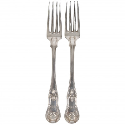 A pair of silver forks