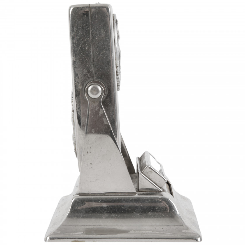 Metal desk flip calendar