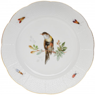 Фарфоровая тарелка с птицей