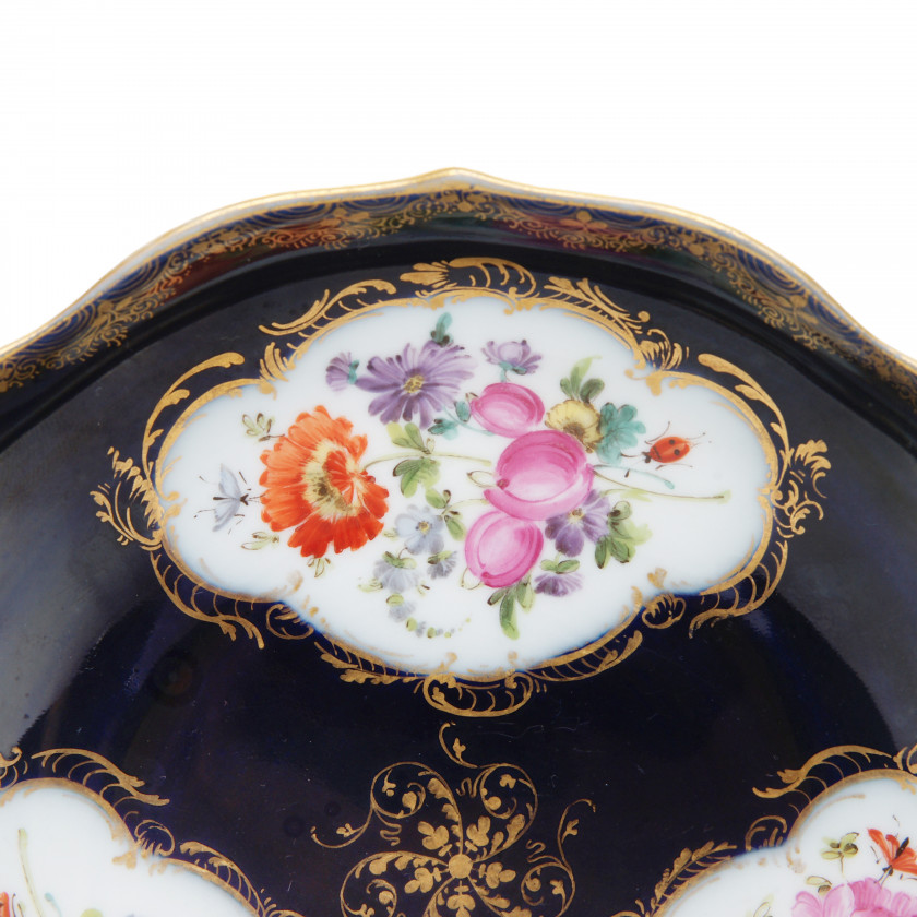 Porcelain tea saucer