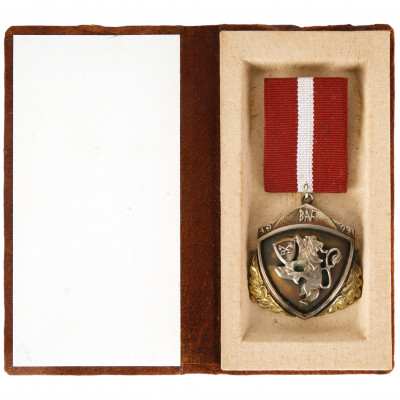 Commemorative badge 